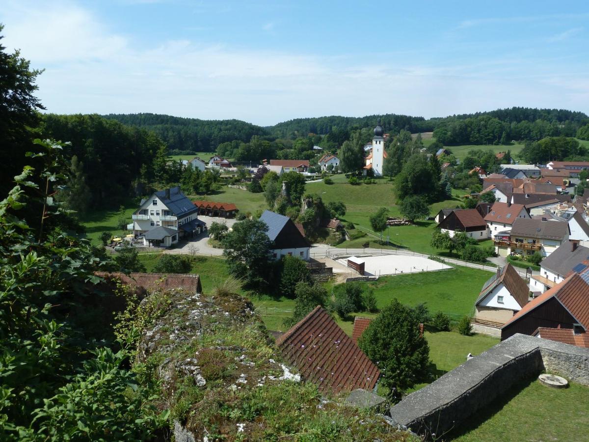 Gaestehaus Bruetting Obertrubach Eksteriør billede